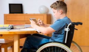 Несовершеннолетние инвалиды и инвалиды детства